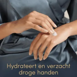 Dove Body Love Restoring Care Handcrème 75 ML