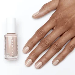 essie Expressie Nagellak Roze 0 Crop Top & Roll 10 ML