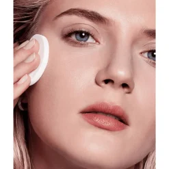 Max Factor Miracle Touch Compact Foundation 70 Natural