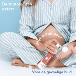 Naïf Mom Caring Shower Foam 200 ML