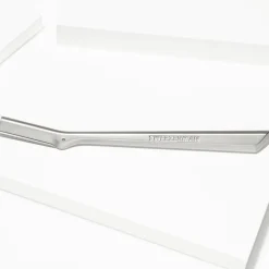 Tweezerman Facial Razor